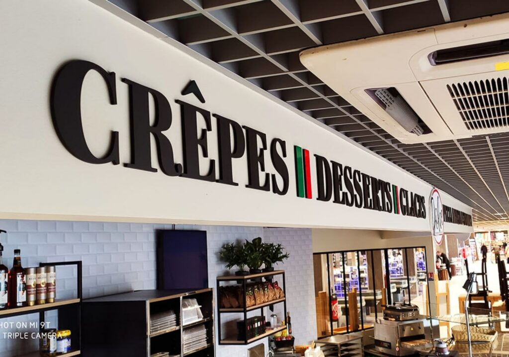 lettrage signalétique crêperie